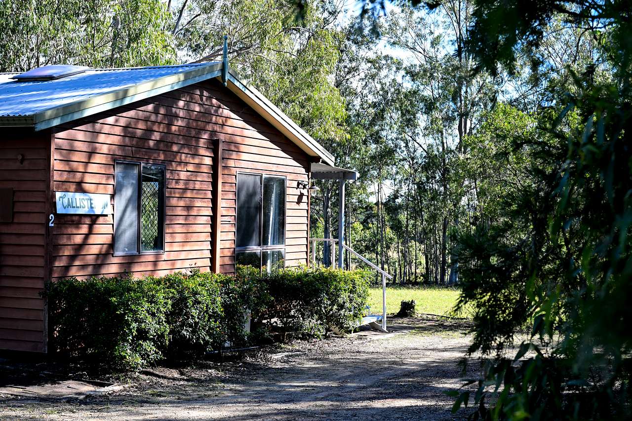 Cabins On Halls
