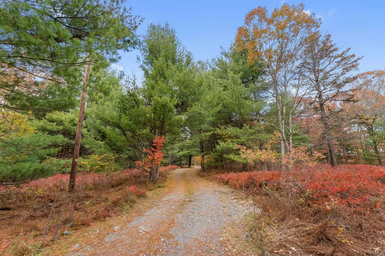 Peaceful And Private Pocono Cabin