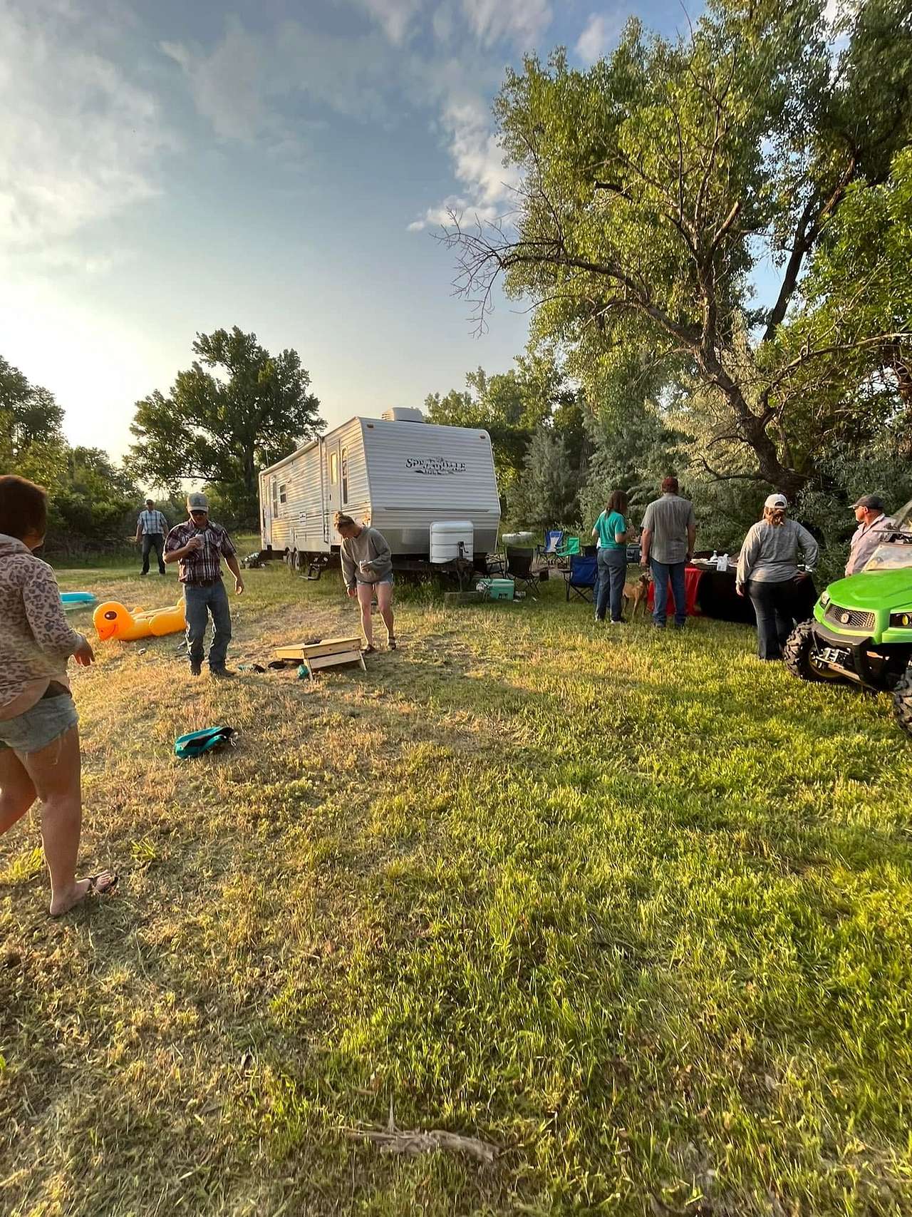 NC River Ranch – I-80 RV & River Camping