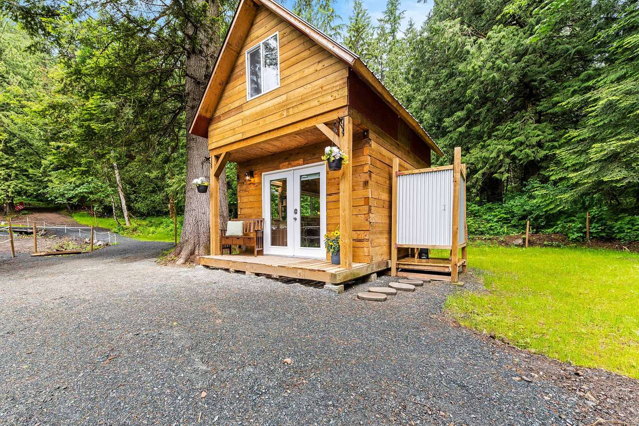 Lakewood Cabins