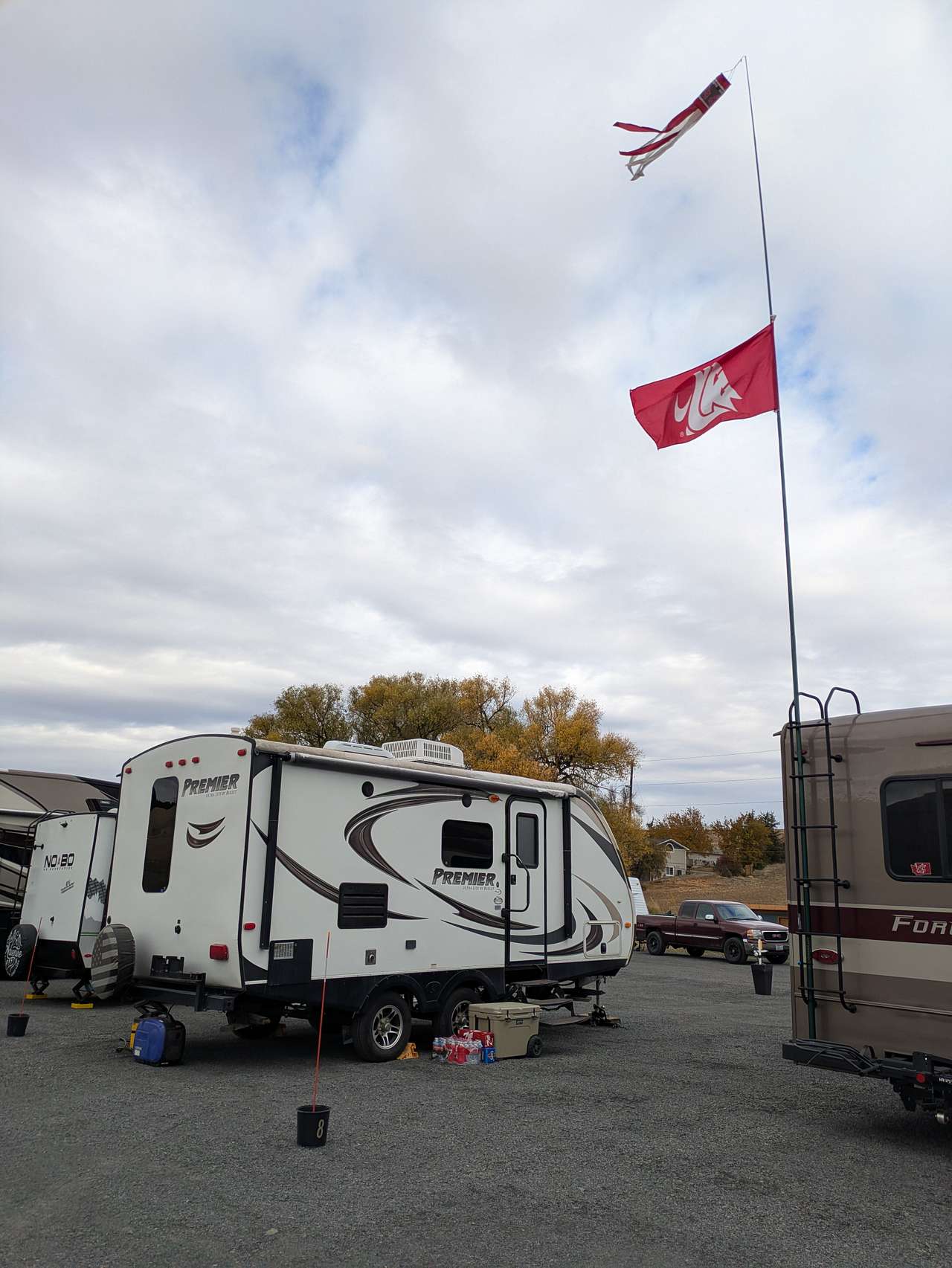 Long Table Camping & Lodging
