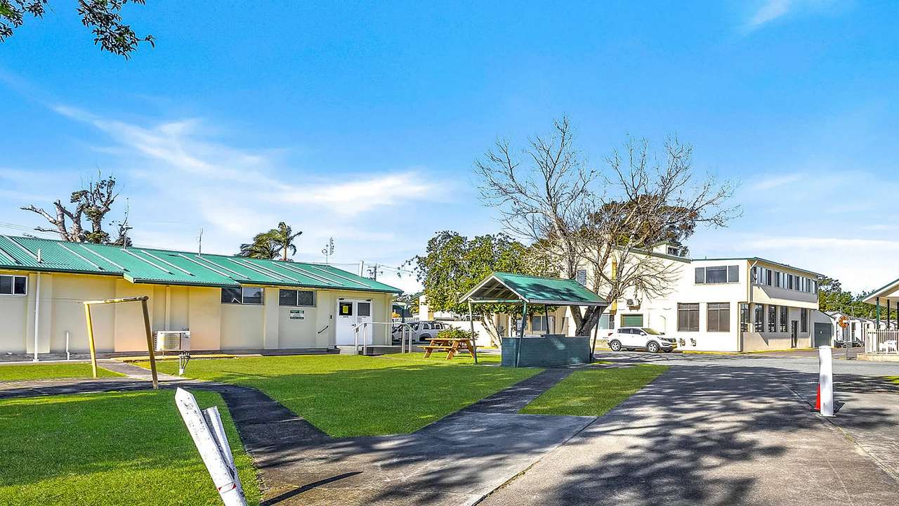 Heatherbrae Holiday Village