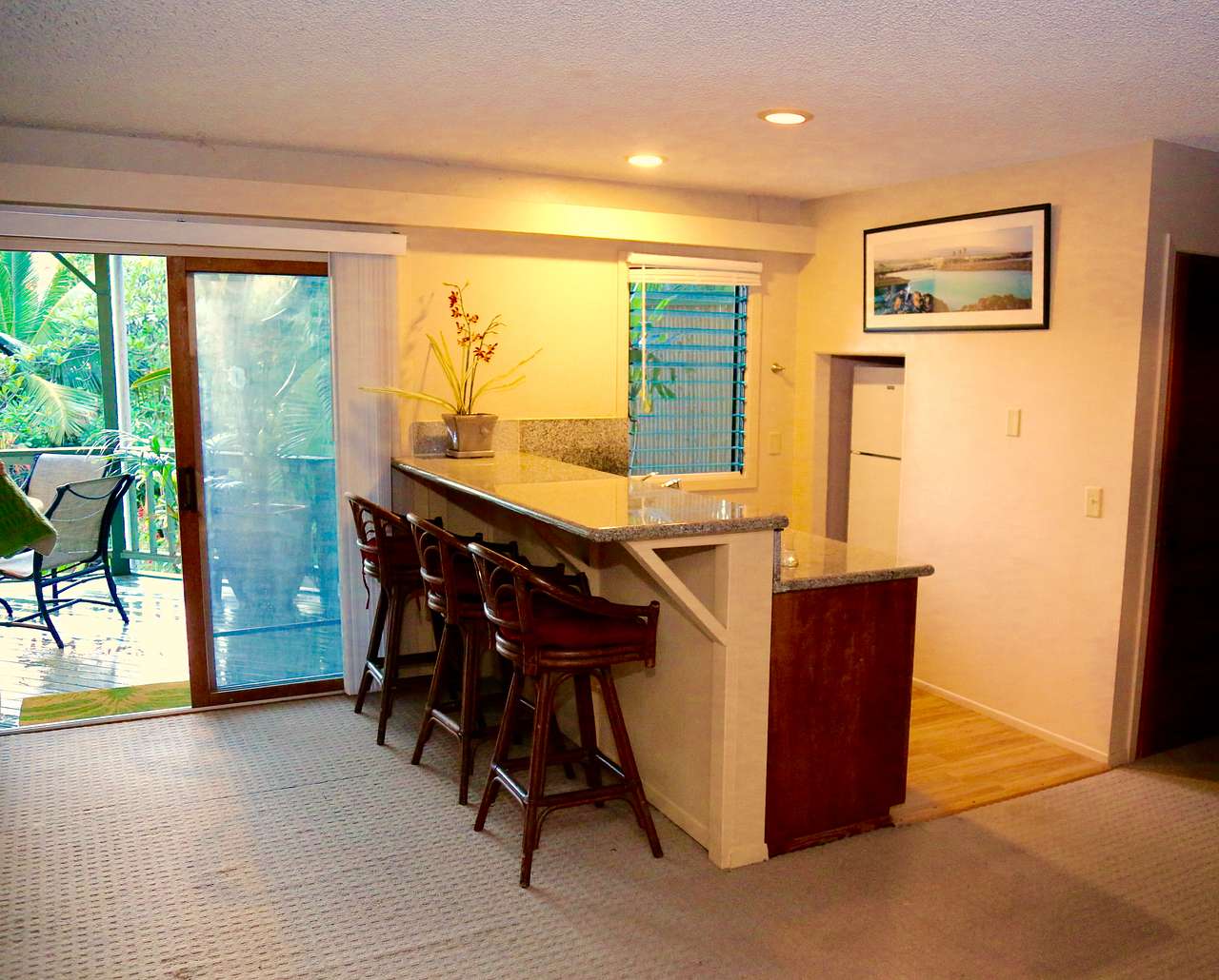 Kona Palm Retreat- Lush Hideaway