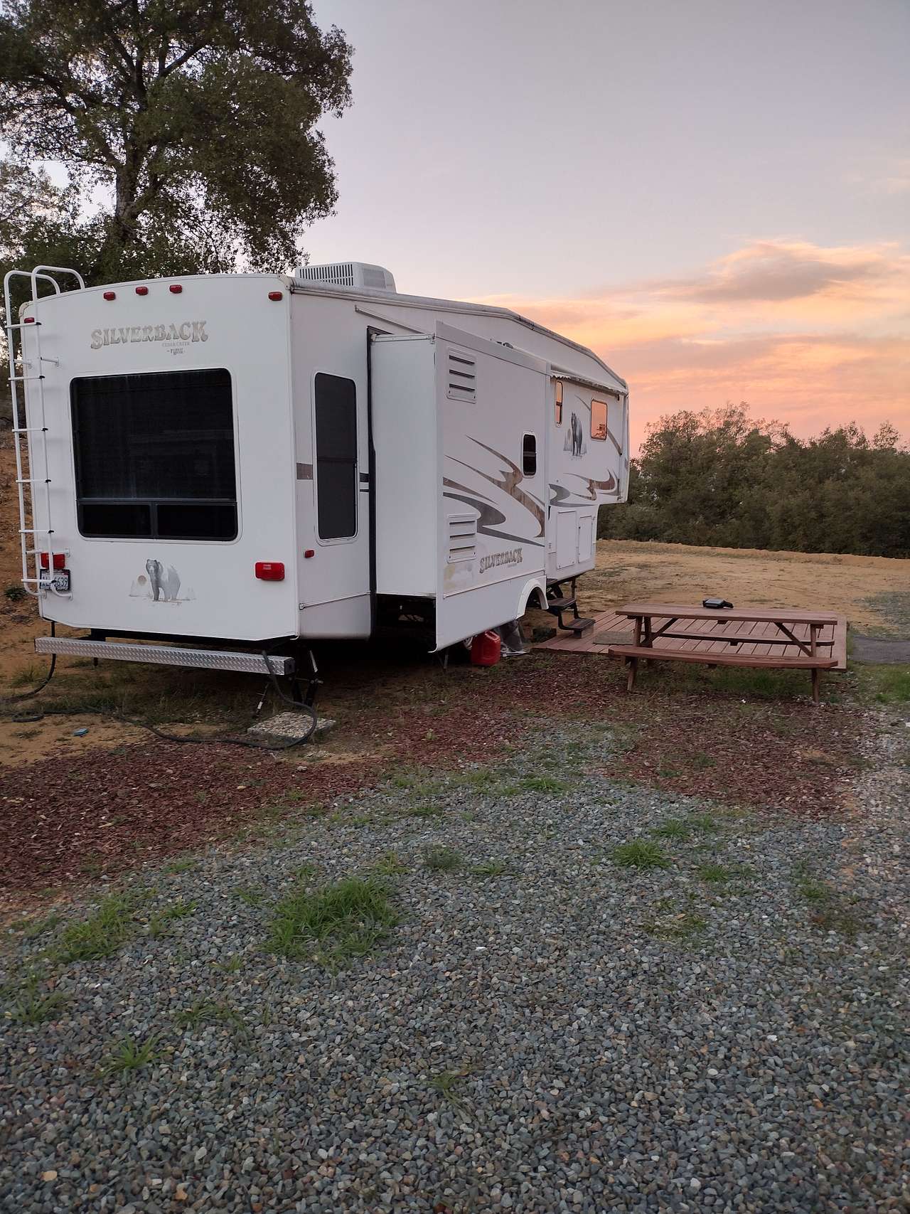 Lake Henshaw hideaway