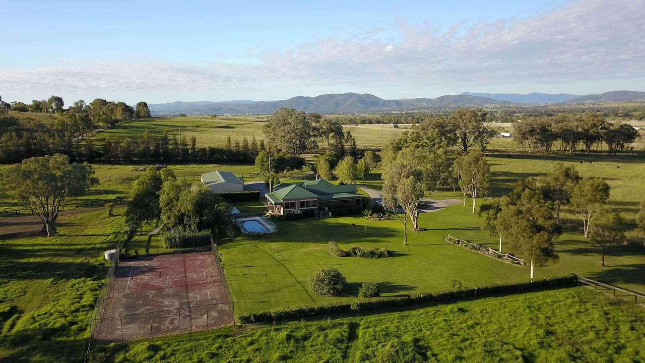 Tamworth Farm Stay, 2BR Guest House