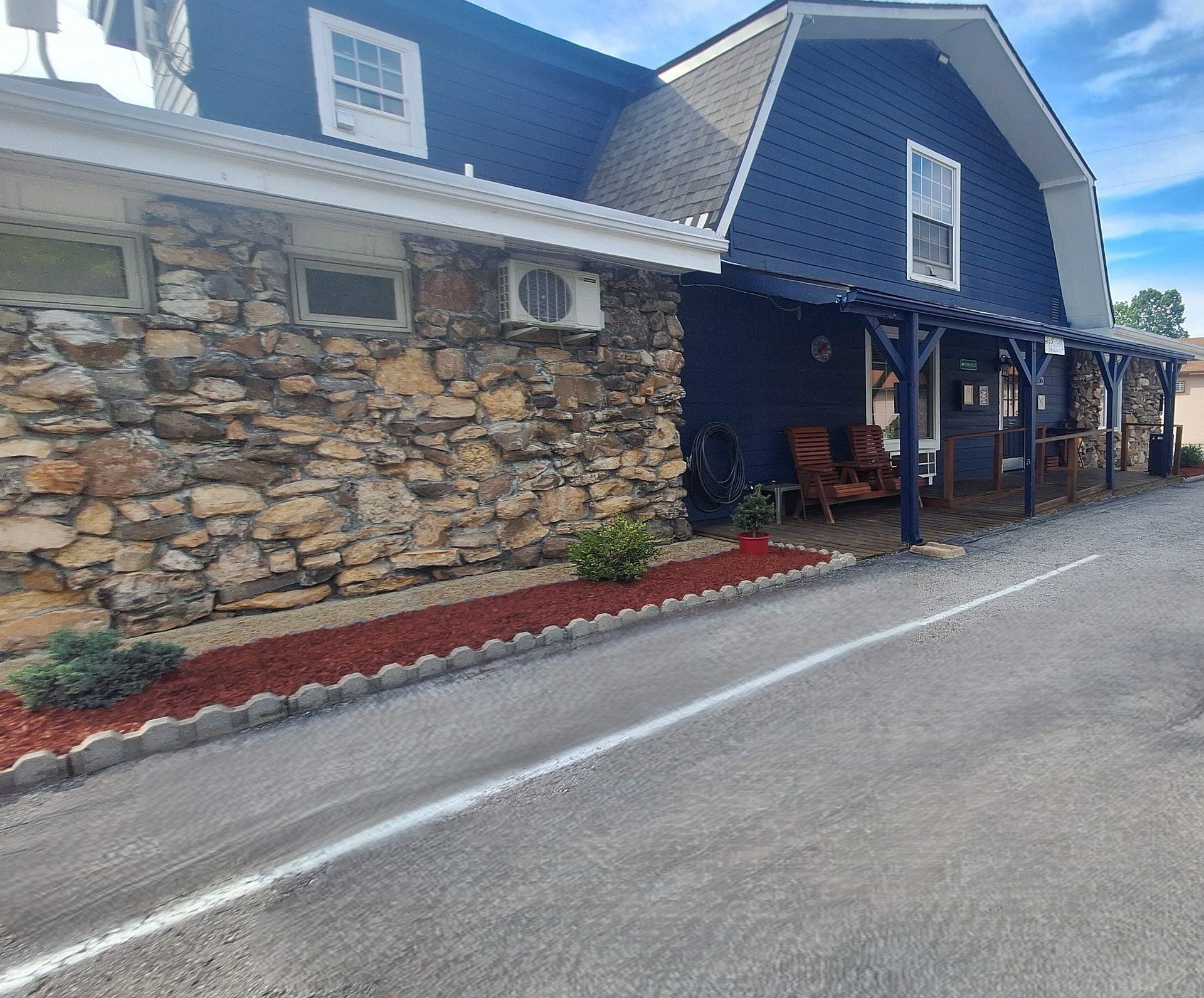 Unhitched Nashville North RV Park