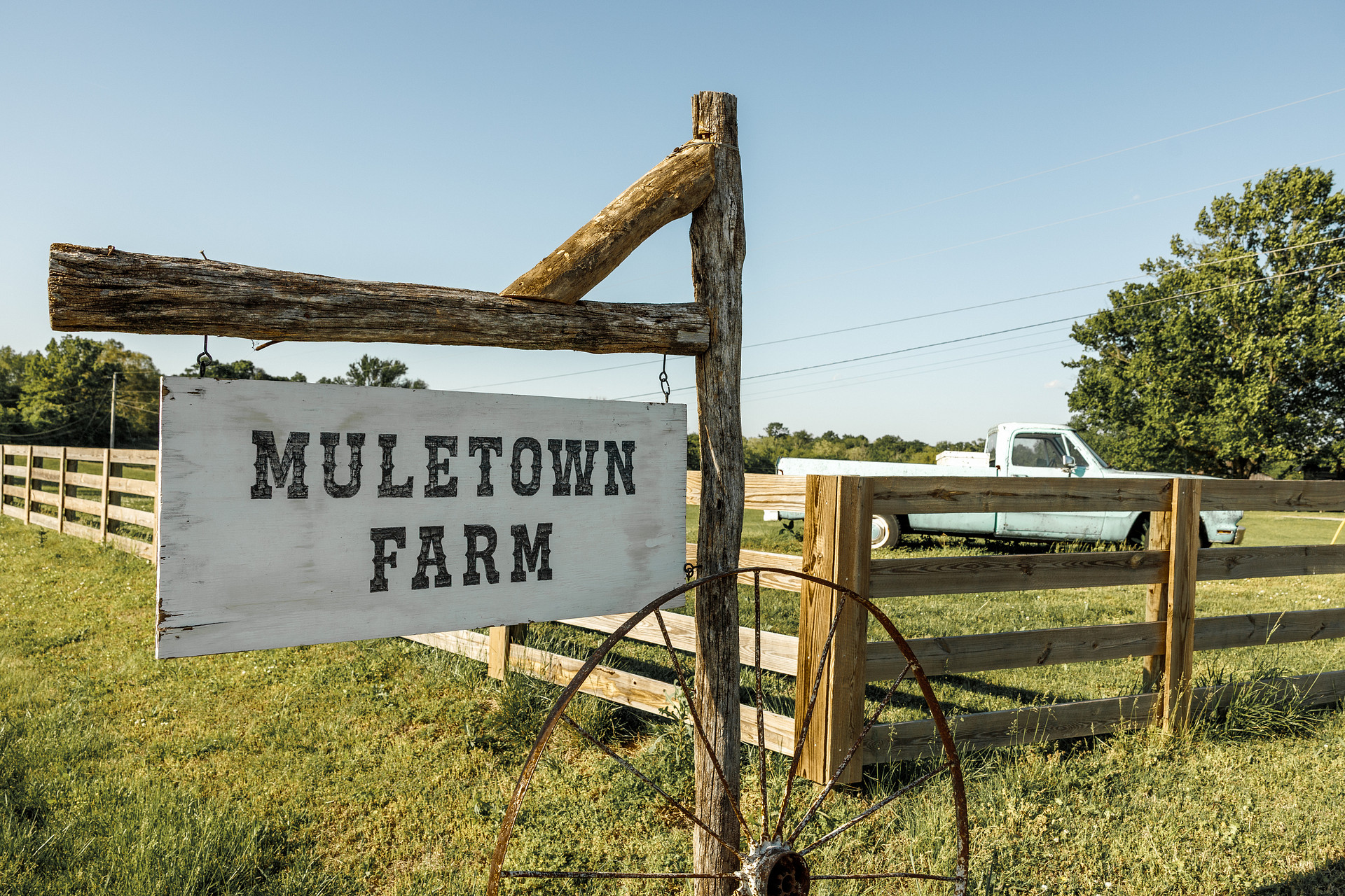 Muletown farm road sign. You can't miss it! 
