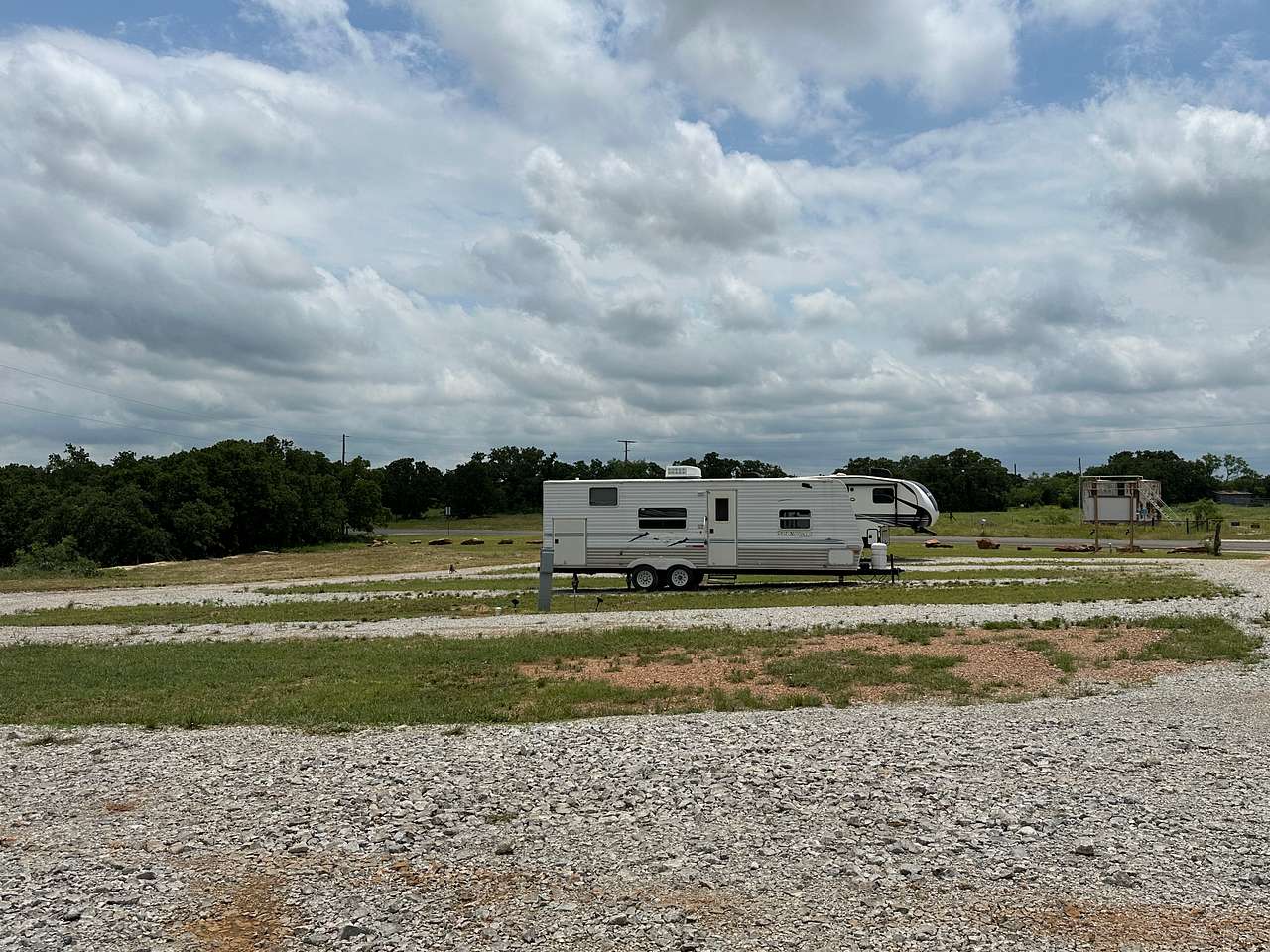 Tiny 🏡 Town at Lake 🎣 Eastland and RV 🚐 Park