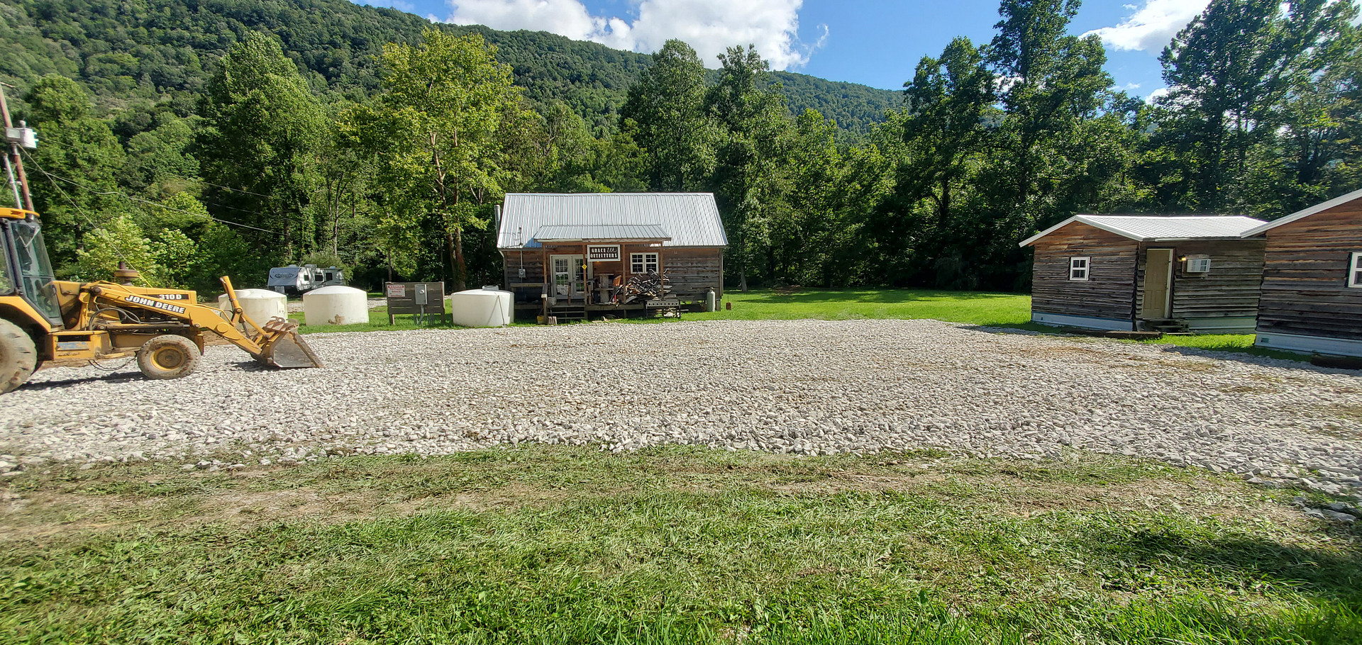 Hillbilly Stays Campground