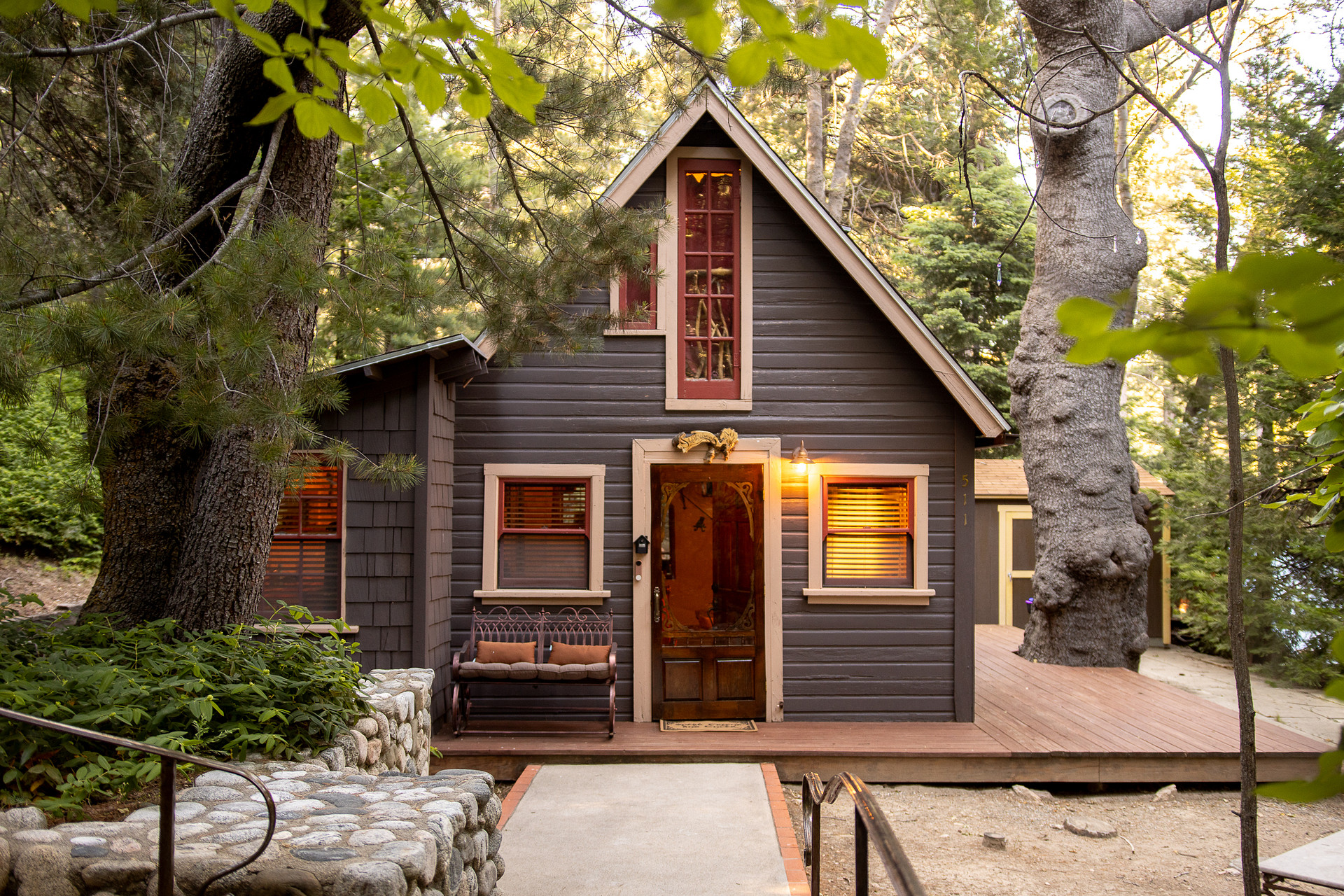 Storybook Nook- secluded cabin!
