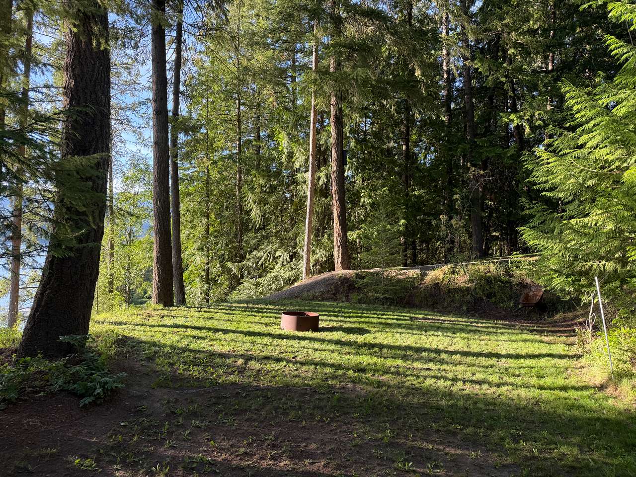 Boone Dock: Lakefront Camping and RV