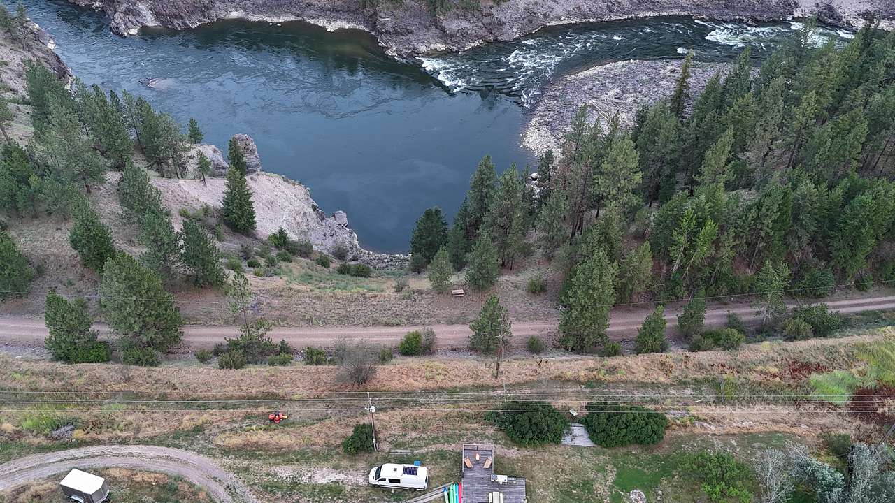 Eagle Eddy- Gorge Riverview Camp