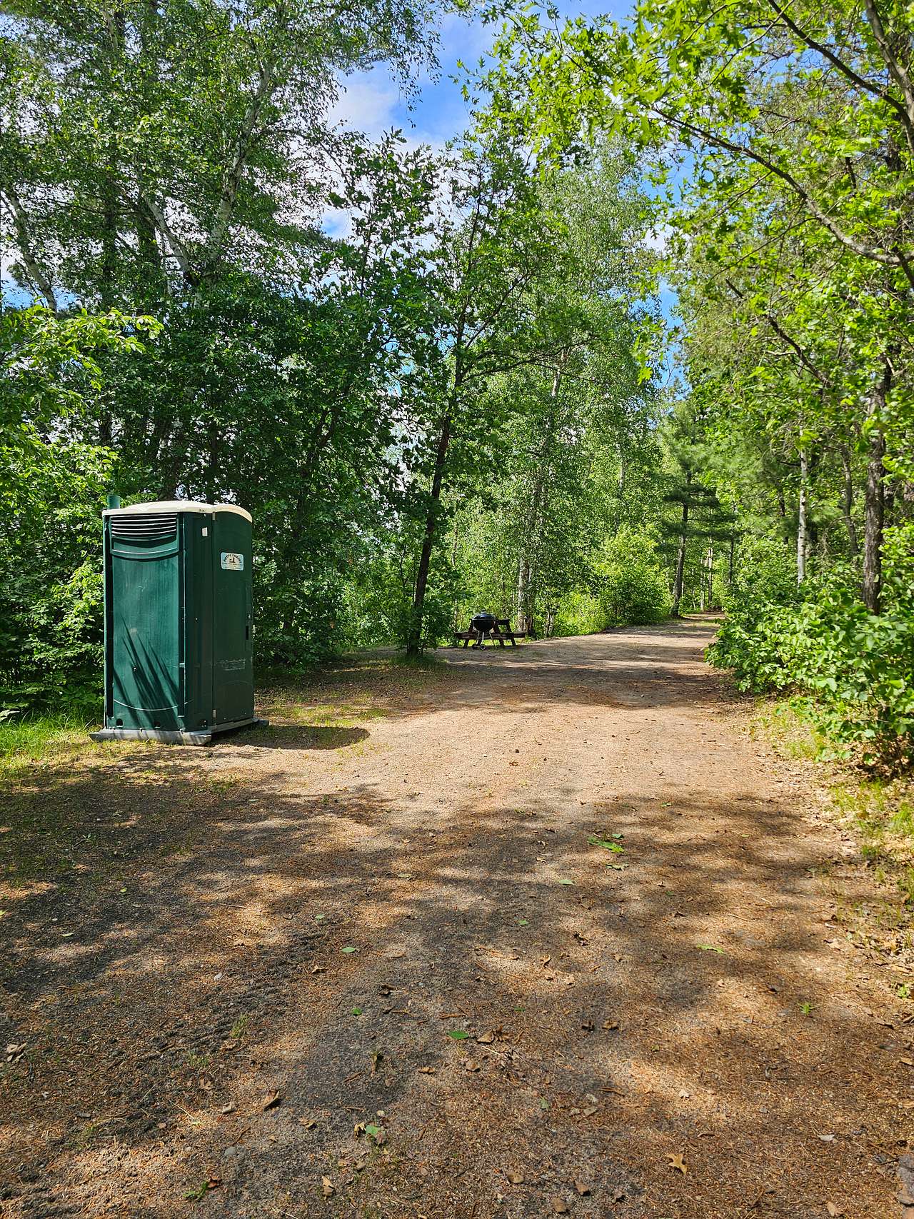 Breezy Pines Resort and Campground