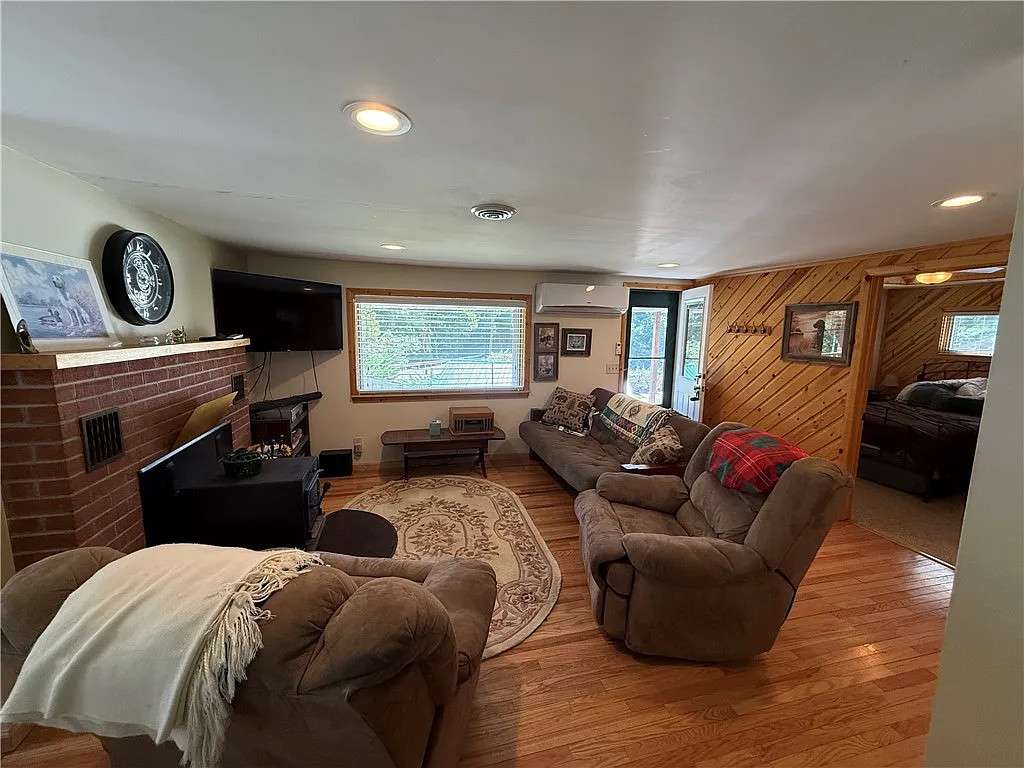 Hillside Cabins & Camp Enterprises LLC