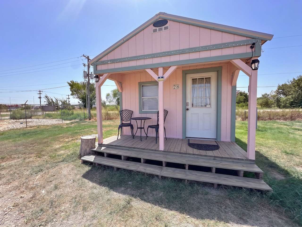 Tiny 🤠 Town 🏡 at Lucky 🍀 7 RV Park 🐟