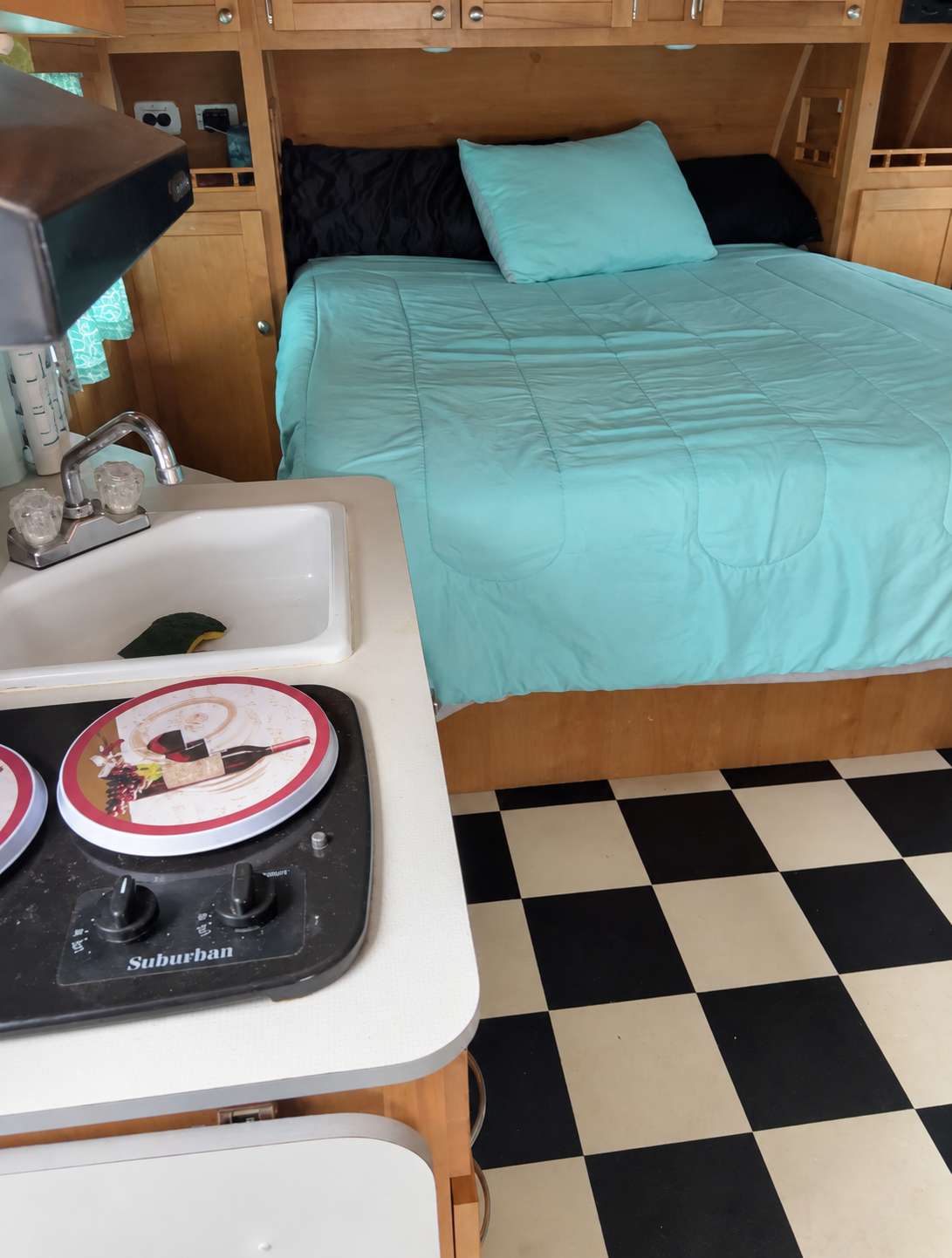 1950s-inspired Style Retro Camper
