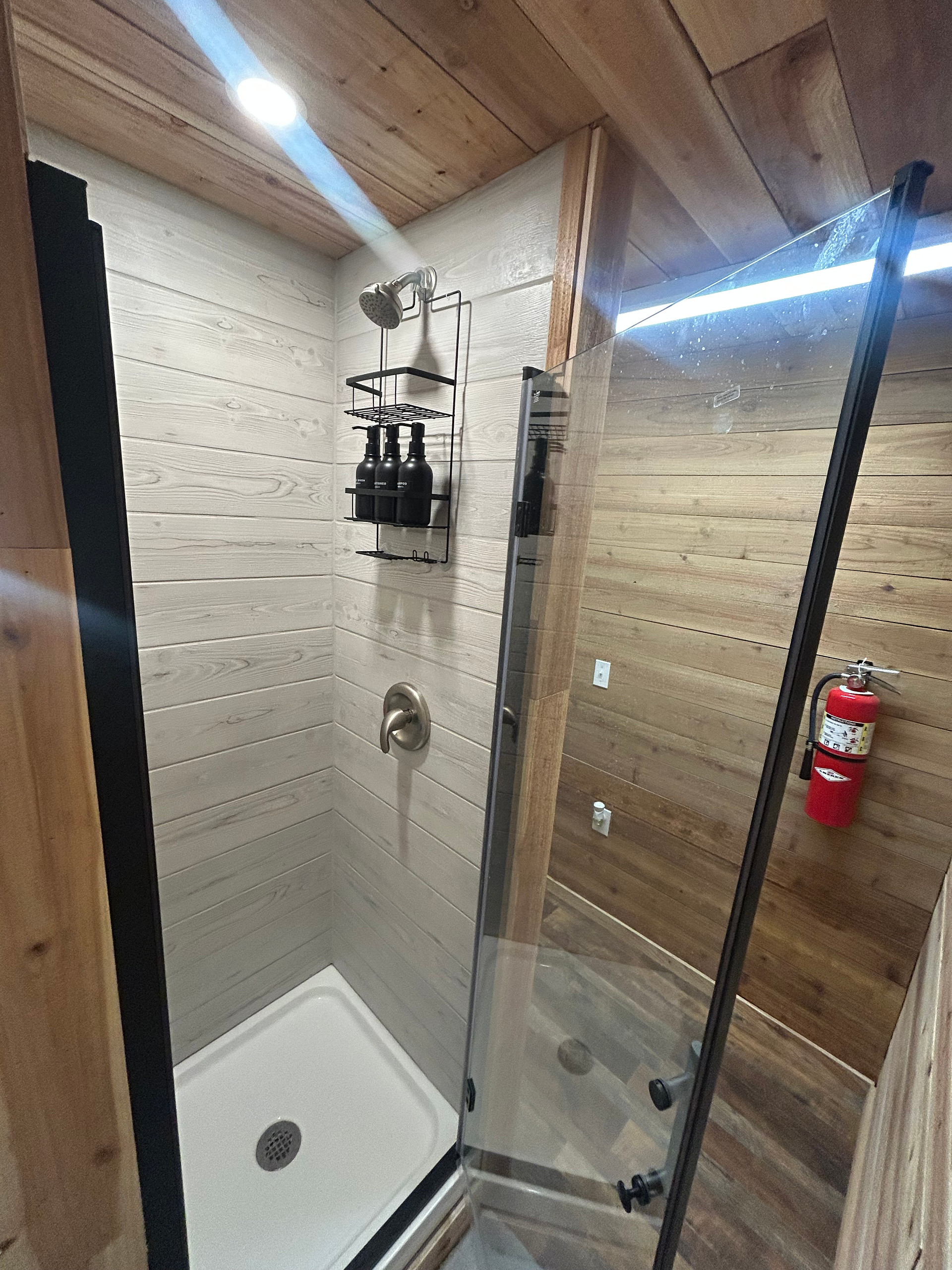 Cozy rustic studio near Reelfoot Lake