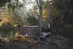 The wood-fired hot tub in all its glory.