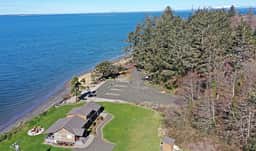 Unique Bay Front Camping - RV ONLY