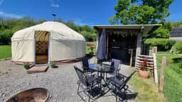 Bronfelen Yurt
