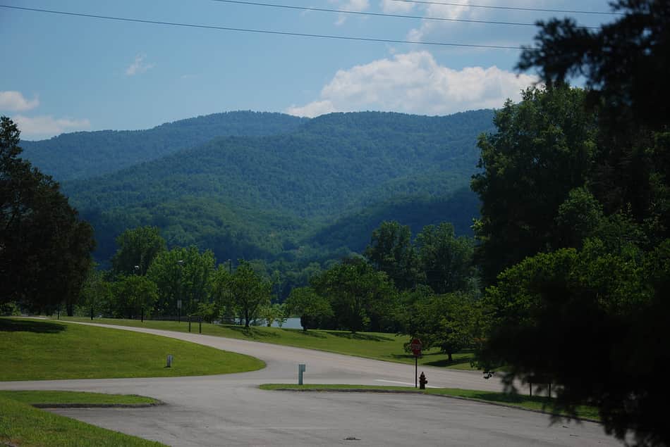 Cove Lake State Park